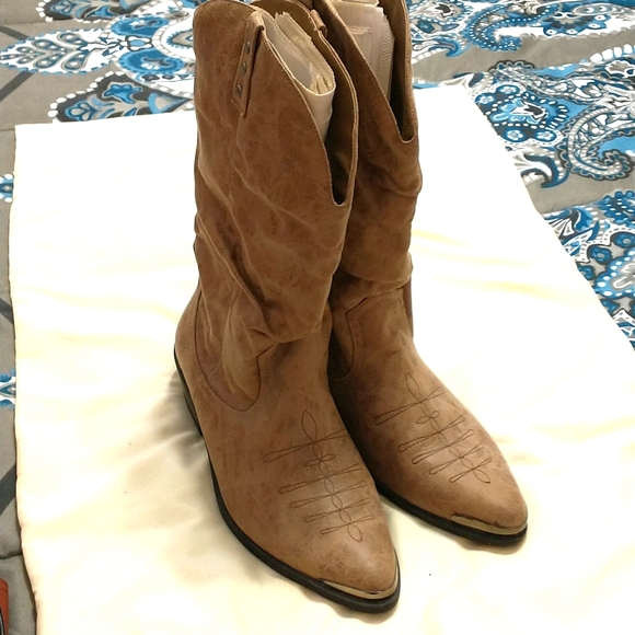 Ladies Western boot size 11 by Cato New